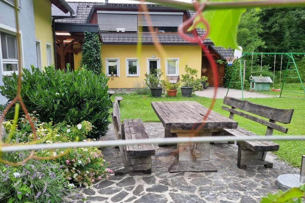דירות מדבודה Country Retreat, Near Ljubljana City, Apartma Na Vasi, Blizu Mesta Ljubljana מראה חיצוני תמונה